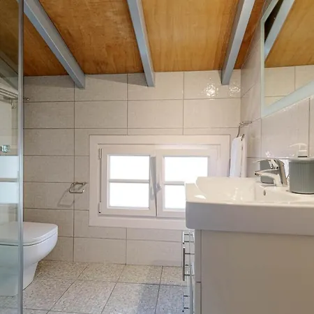 Sunny Skylight Loft! Corfu (city)